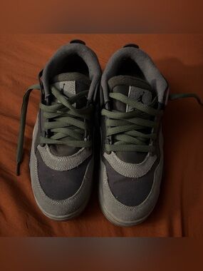 Air Jordan 4 RM sneakers
